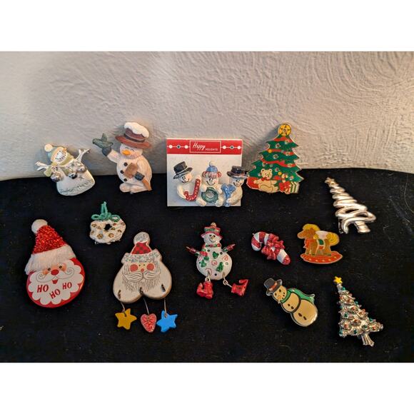Lot of Whimsical Christmas Pins - Picture 1 of 12